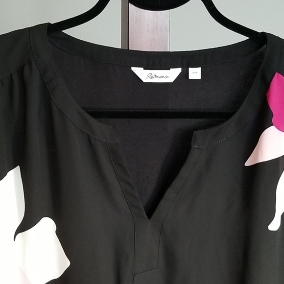 Mixed media sleeveless top - Picture 2 of 5